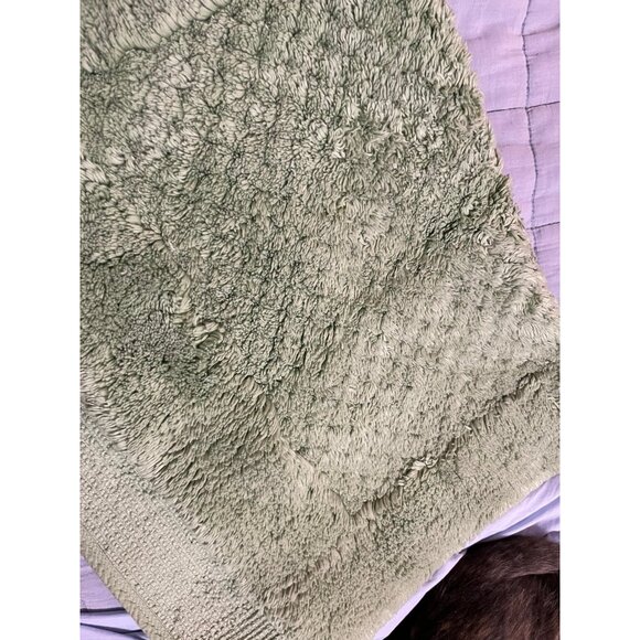 Martha Stewart green bath mat - Picture 7 of 8